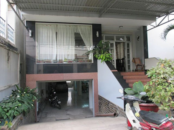 thiet-ke-nha-ban-ham-
